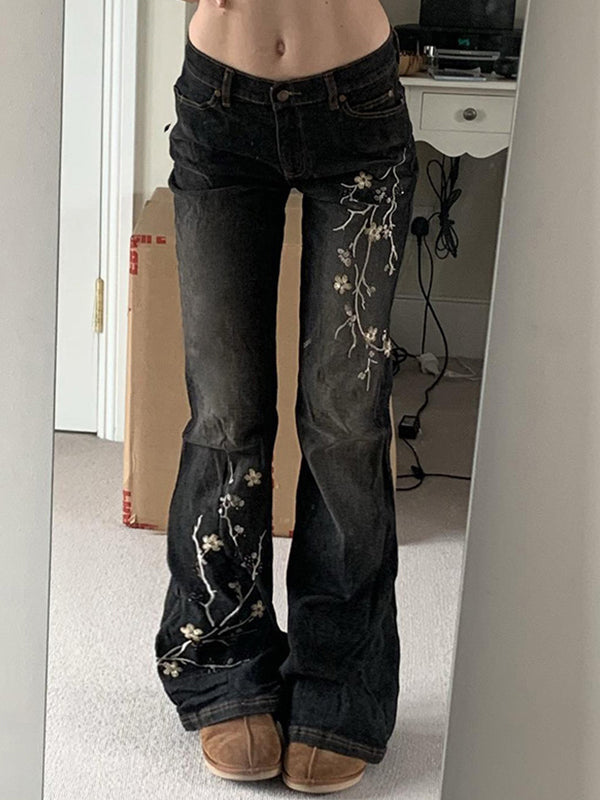 Floral Embroidery Flare Jeans