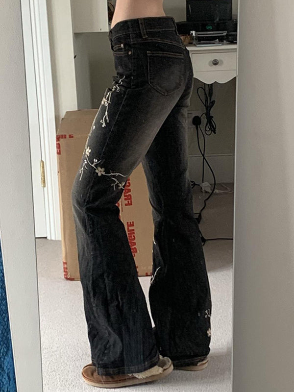 Floral Embroidery Flare Jeans