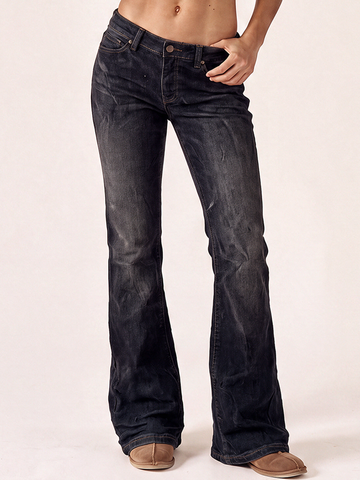 Floral Embroidery Flare Jeans